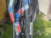 Dainese kombinezonas