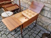 Vintažiniai rankdarbių staliukai ir dėžutės - nuotraukos Nr. 28