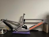Santa cruz Nomad C 2024m rėmas