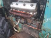 T150 su maz v8 varikliu dalimis. - nuotraukos Nr. 2