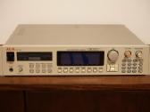 Akai S3000xl sampleris su priedais - nuotraukos Nr. 2