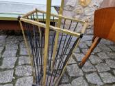 Vintažinis mid century riešutmedžio staliukas - nuotraukos Nr. 13
