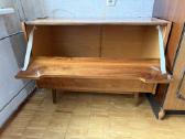 Spintelė/komoda patalynei. Mid-century baldas