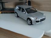 Porsche Cayenne Turbo 1:18