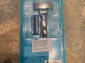 Gillette Mach3 skustuvas + 2 pakaitinės galvutės - nuotraukos Nr. 2