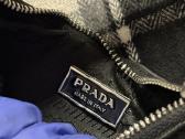 Prada rankinukas - nuotraukos Nr. 4
