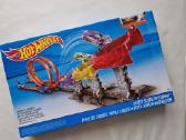 Hot Wheels didžiulė lenktynių trasa su triukais