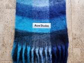 Stilingas Acne Studios šalikas