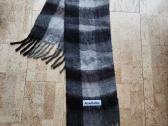 Stilingas Acne Studios šalikas - nuotraukos Nr. 4