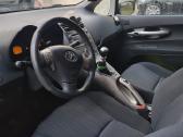 Toyota Auris - nuotraukos Nr. 14