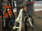 Downhill dviratis - nuotraukos Nr. 2