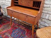Vintažinis mid century tikmedžio rašomasis stalas - nuotraukos Nr. 4