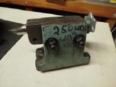 Udg - 250 Arklys