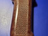 Ak-47 bakelitinė rankena