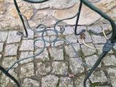 Vintažiniai kaltinio plieno konsoliniai staliukai - nuotraukos Nr. 8