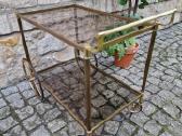 Vintažinis žalvario ir tonuoto stiklo servantas - nuotraukos Nr. 7