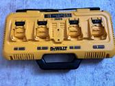 Dewalt keturvietis pakrovejas