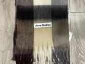 Acne Studios šalikas