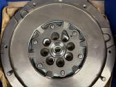 Luk 415 0371 10 Dviejų masių smagratis Bmw 5 E60