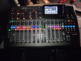 Behringer X32
