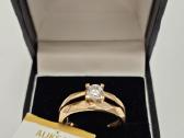 Auksinis žiedas - 235 Eur.