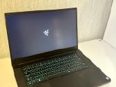 Razer Blade 15 (2019) i7 Rtx 2060 144hz 2tb Nvme