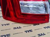Skoda oktavia kaires puses galine