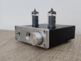 Lempinis ausinių stiprintuvas / preamp