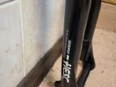 Amortizuojančios šakės Rock shox, Fox ir kitos - nuotraukos Nr. 35