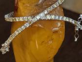 Parduoda apyrankę su 3,67ct natūralių briliantų.
