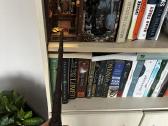 Magic office – interjero detalė knygų lentynai - nuotraukos Nr. 3