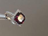 Parduoda 4,27ct Burmos špinelio žiedą