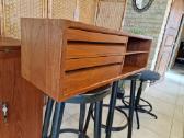 Vintažinė mid century pakabin.tikmedžio spintelė - nuotraukos Nr. 2