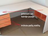 Tvirtas kampinis rašomasis darbo stalas