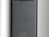 Parduodu Powerbank bateriją su įkrovos laidu.