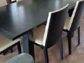 Pasididinantis Stalas ir 6 odines kedes