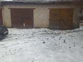 Parduodu 2 garažus vienas šalia kito miesto centre