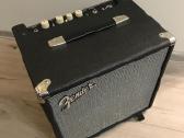 Fender Rumble 25 bosinės gitaros stiprintuvas
