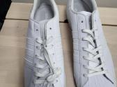 Adidas kedai