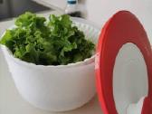 Tupperware salotų centrifūga