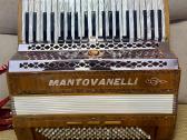 Itališkas 120 bosų akordeonas Mantovanelli