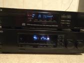Kenwood resyveris ir CD grotuvas.