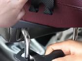 Kabliukas automobilyje
