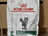Royal Canin Satiety Weight Management