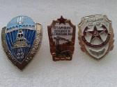Kariniai sovietmečio ženklai 2 vnt + dovana