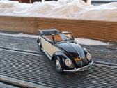 VW Beetle Convertible 1:18