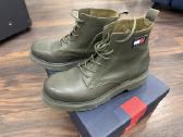 42-42.5 dydžio natūralios odos Tommy Jeans aulinia - nuotraukos Nr. 2
