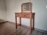 Kosmetinis staliukas - nuotraukos Nr. 4
