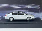 VW Passat B7 1:43 - nuotraukos Nr. 5