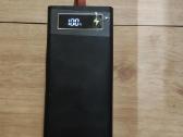 Skubiai Power bank su prožektorium